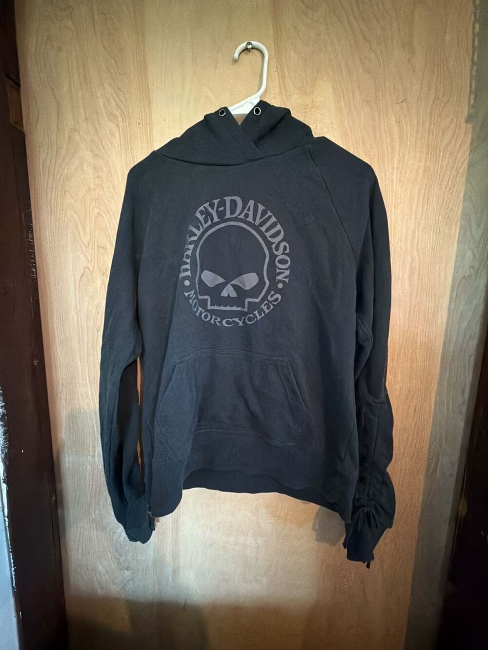 Harley-Davidson Women's Willie G Skull Tie Sleeve Hoodie